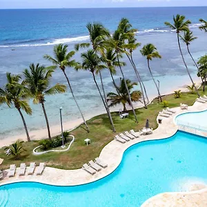 Las Olas Beachfront View Apartment